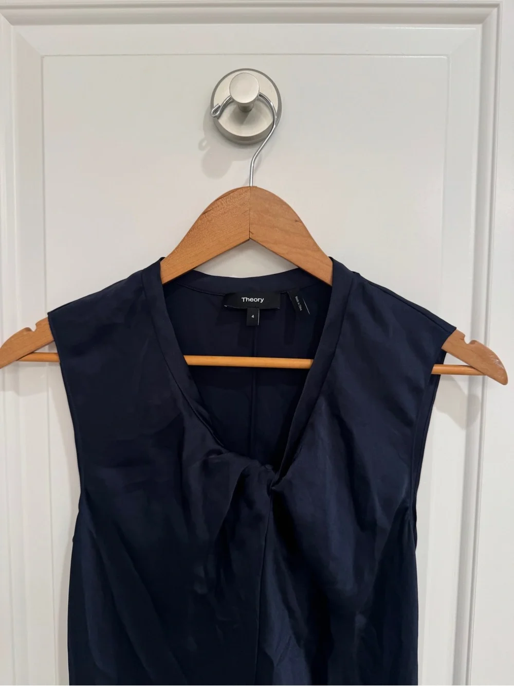 Theory twisted sleeveless dress Midi Skirt in Navy blue sz 4 NWOT